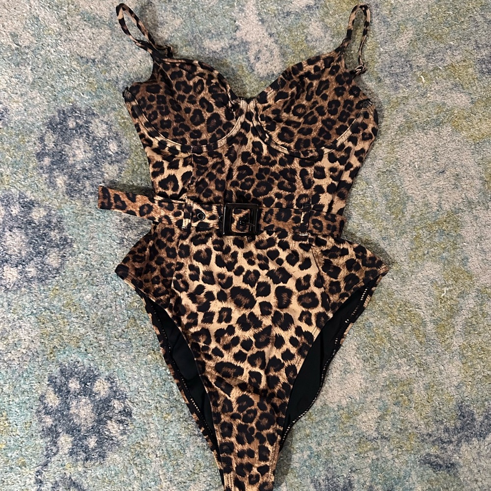 Good American Leopard Print Belted Swimsuit, Size Small